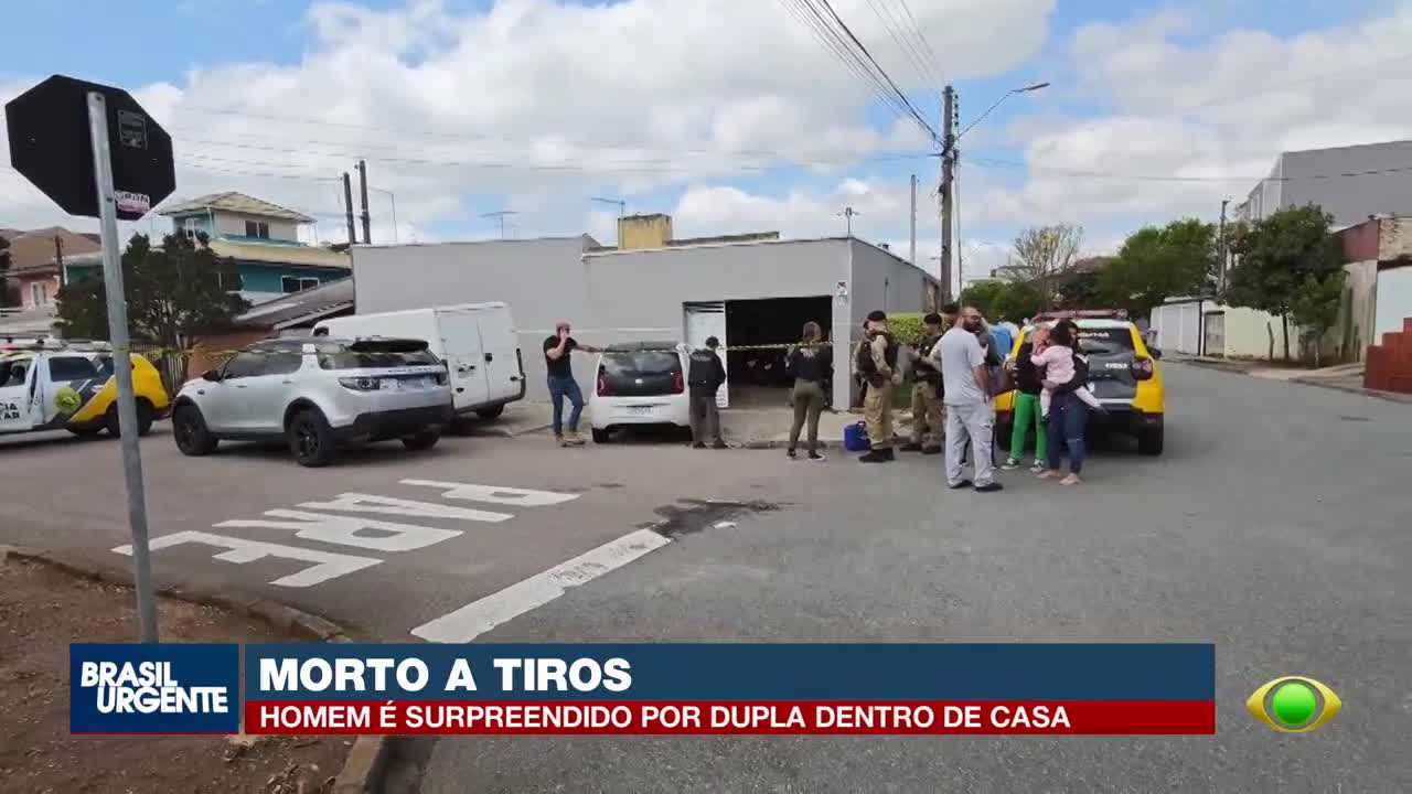 Homem é morto a tiros dentro de casa no Sítio Cercado, em Curitiba