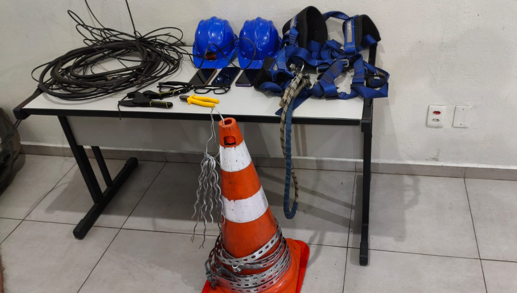 Equipamentos apreendidos
