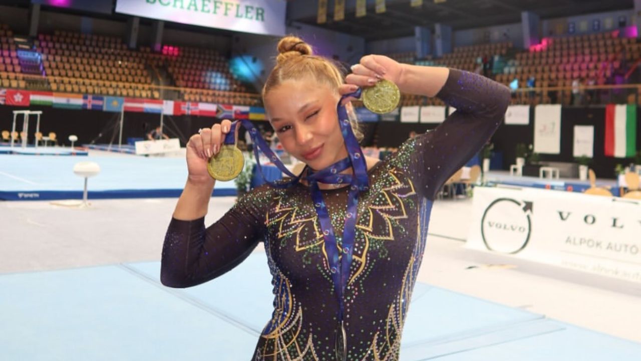 Rebeca Andrade e Flávia Saraiva fazem dobradinha na Copa do Mundo