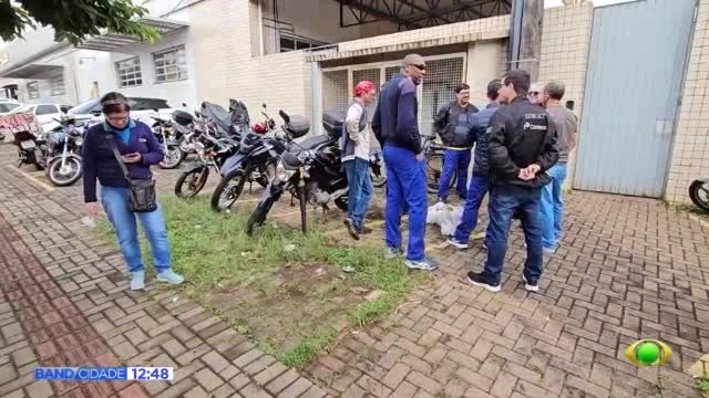 Greve dos Correios continua apesar de decisão do TST