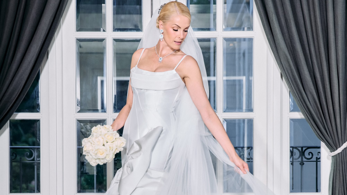 Ana Hickmann veste dois vestidos para casar com Edu Guedes em vila italiana
