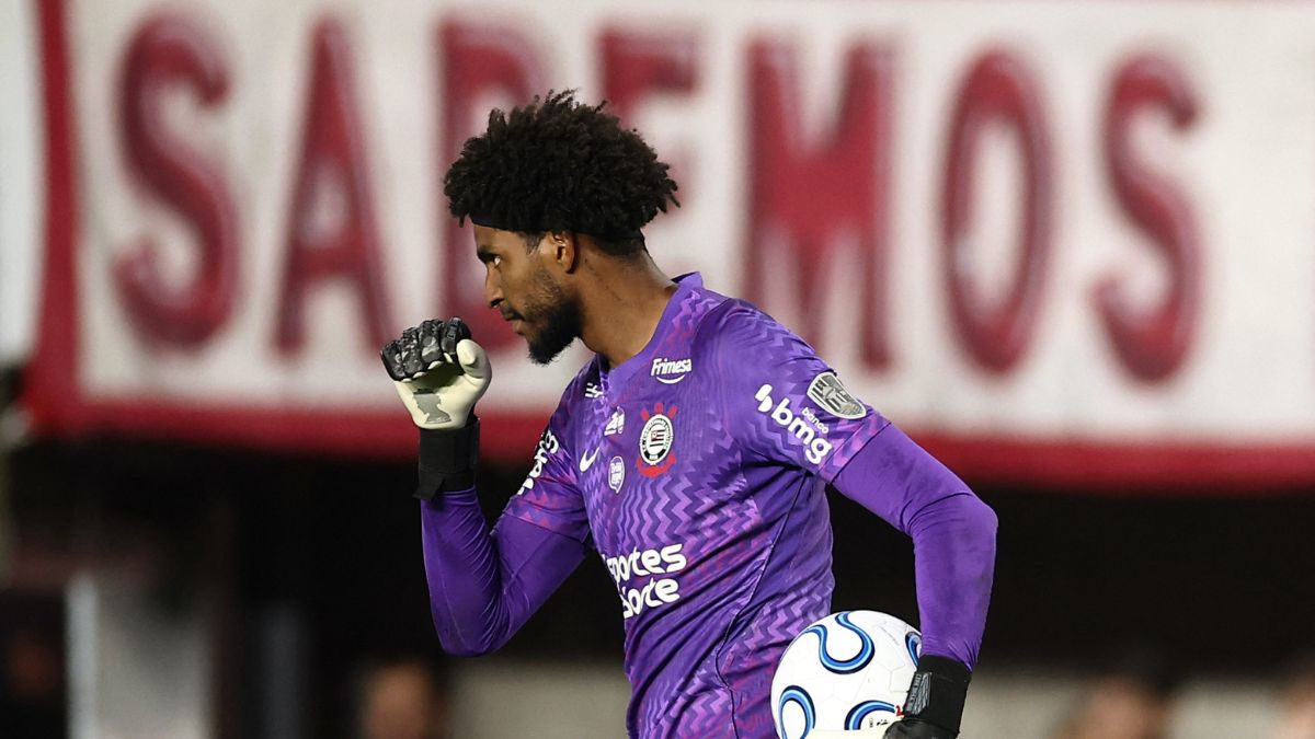 Veja como foram os 3 convocados do Corinthians no jogo contra o Estudiantes