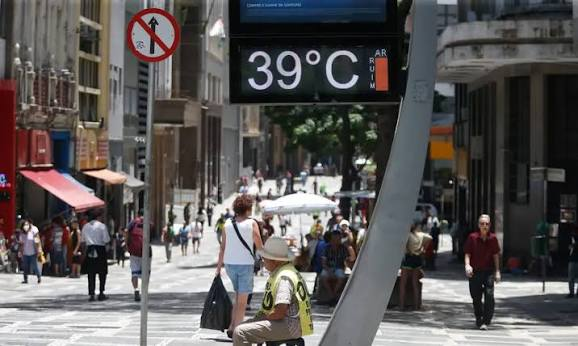 Tecnologia ajuda governo a monitorar efeitos do calor na população