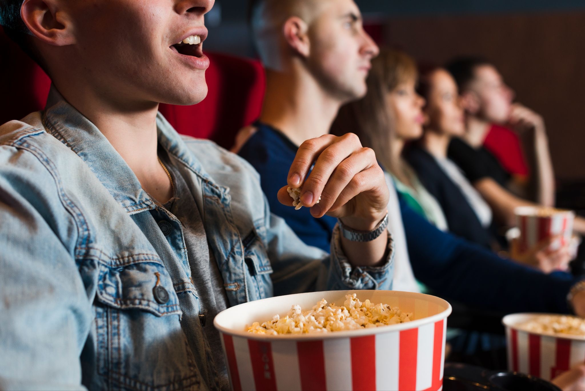 Documentários que Abrem Mentes: 5 Filmes que Mudam sua Visão da Realidade