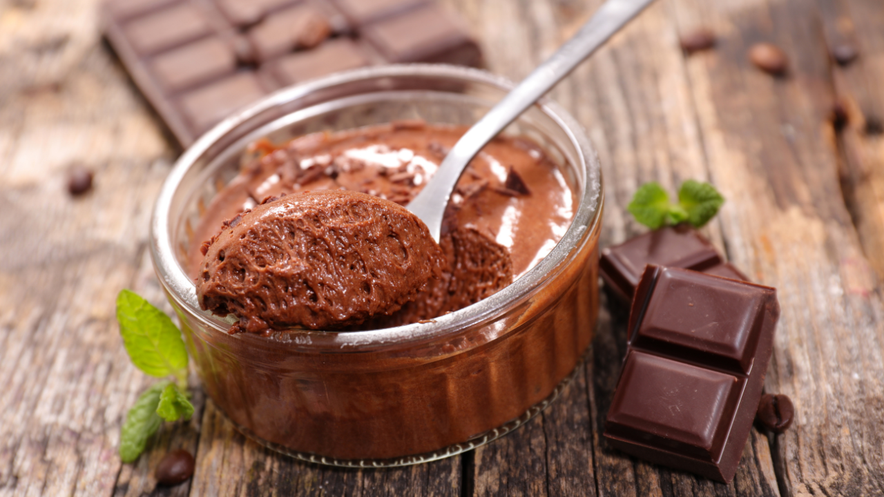 Mousse aveludado ou mais elástico? Aprenda receitas e faça do seu jeito