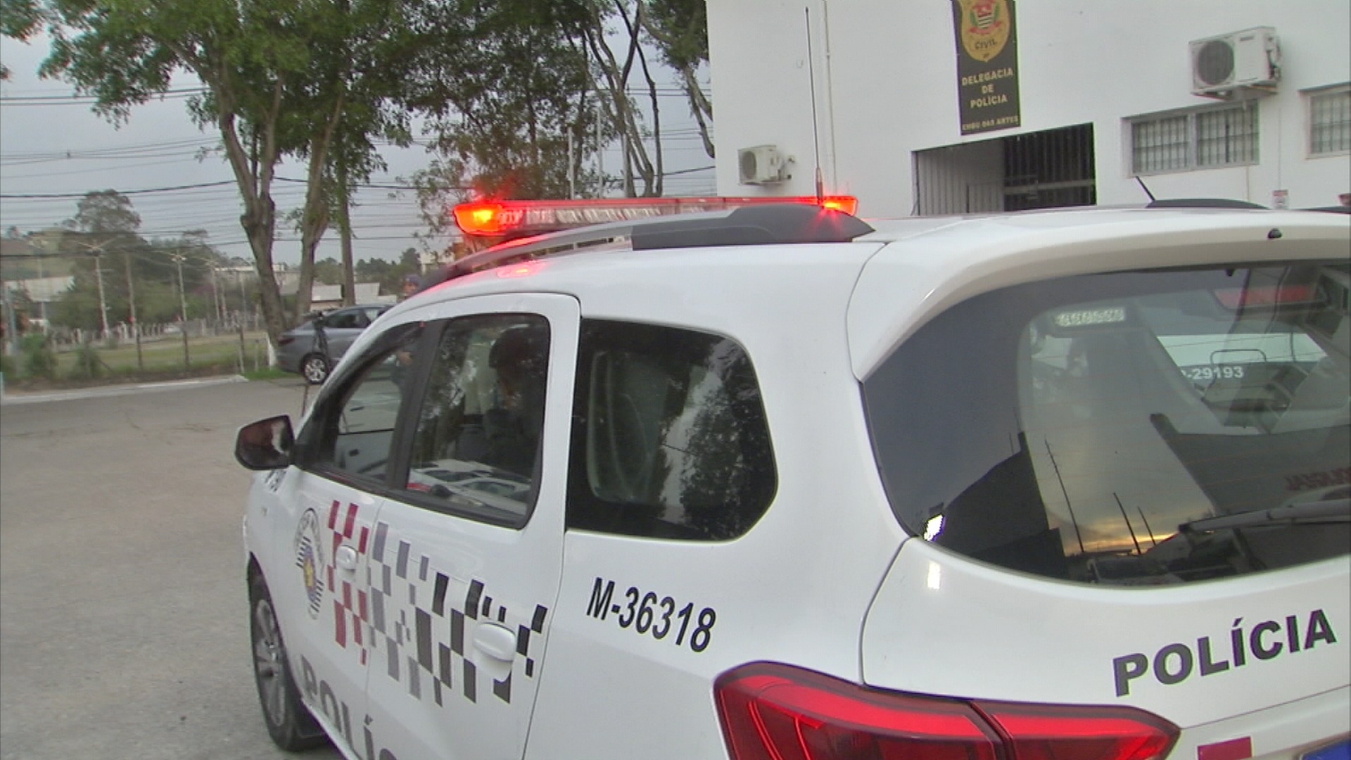 Mulher é acorrentada e estuprada pelo ex-marido na Grande SP