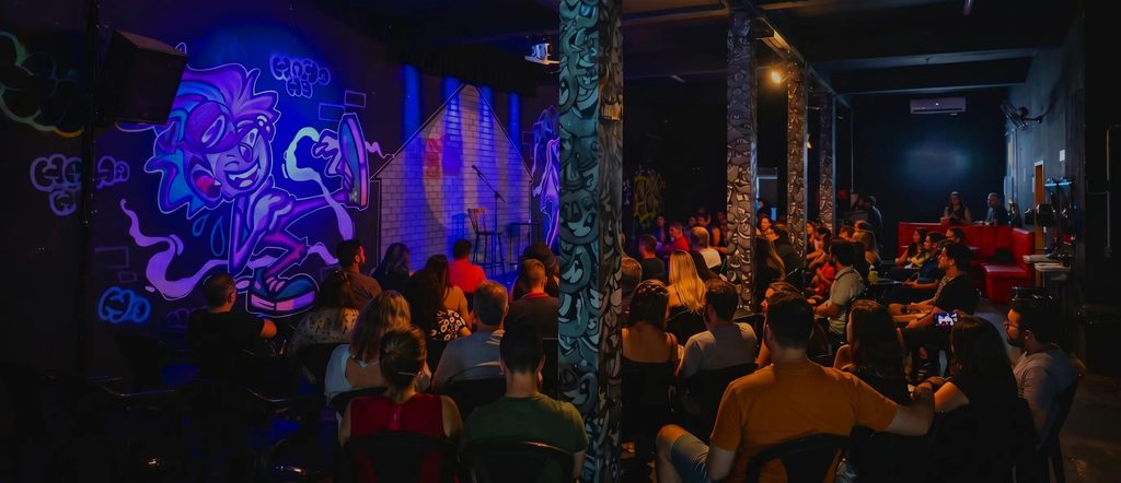 O Black House Clube de Comédia fica no bairro Além Ponte — Reprodução