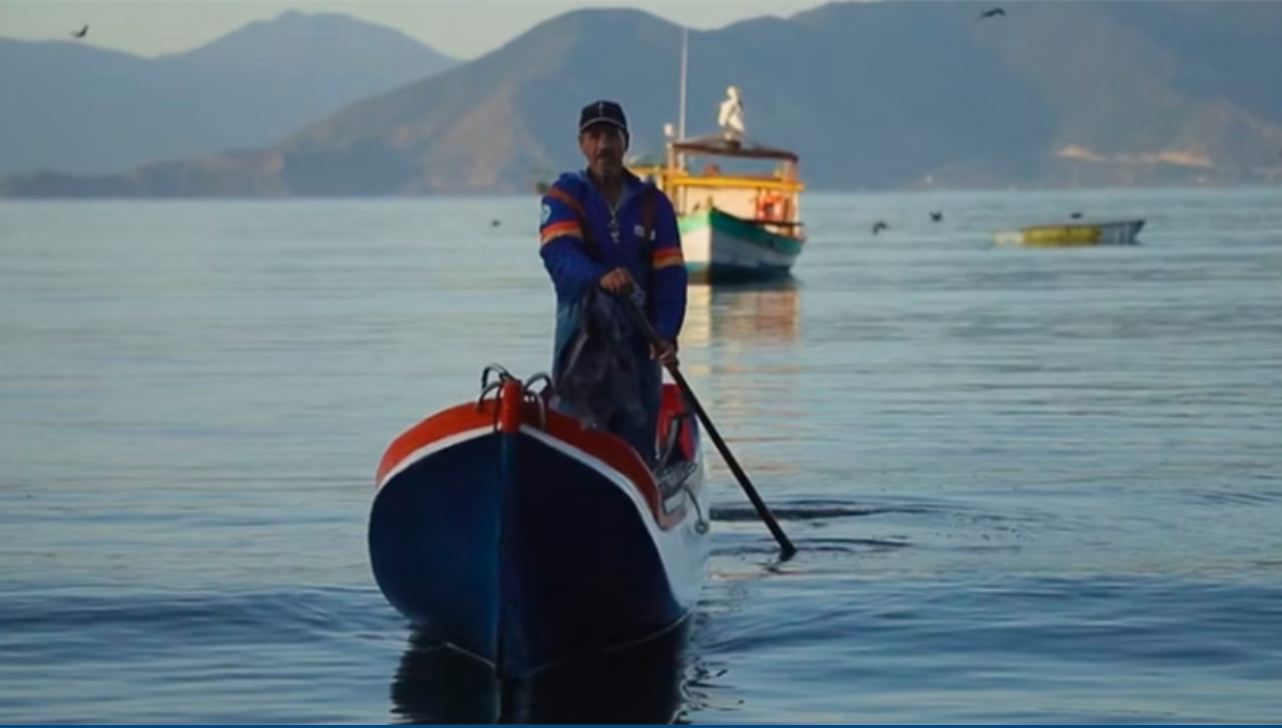 Americana exibe documentário gratuito sobre a vida de pescadores caiçaras