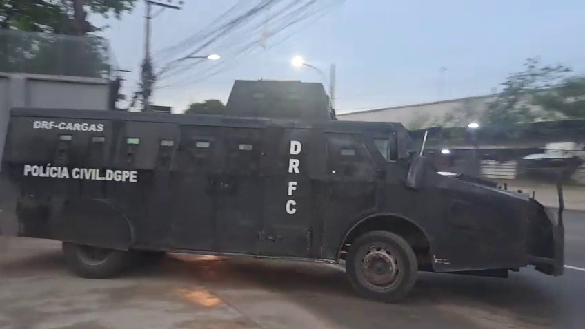 Polícia faz operação contra grupo que rouba cargas e pneus na Zona Norte