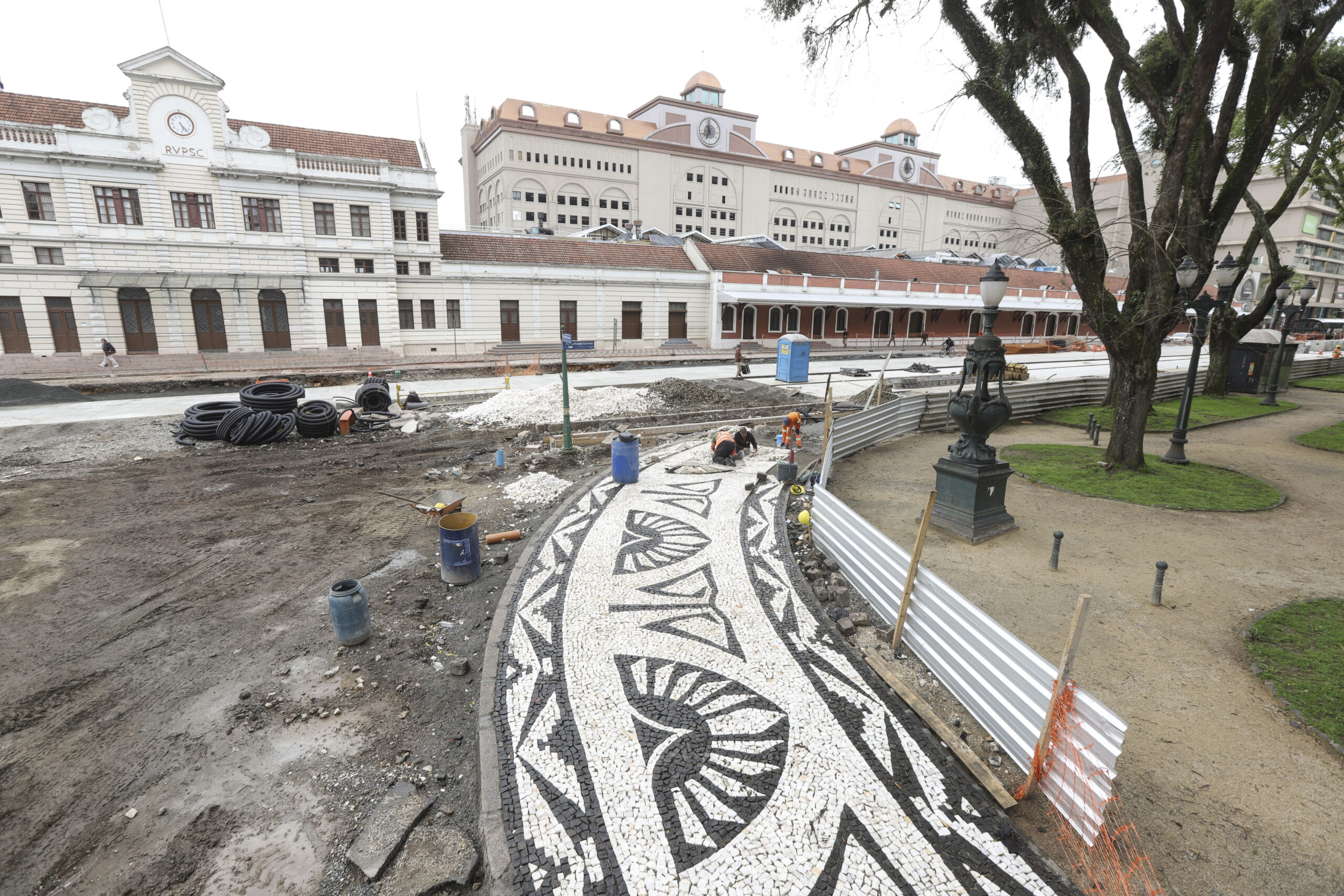 Obras na Sete de Setembro, em Curitiba, devem terminar em novembro