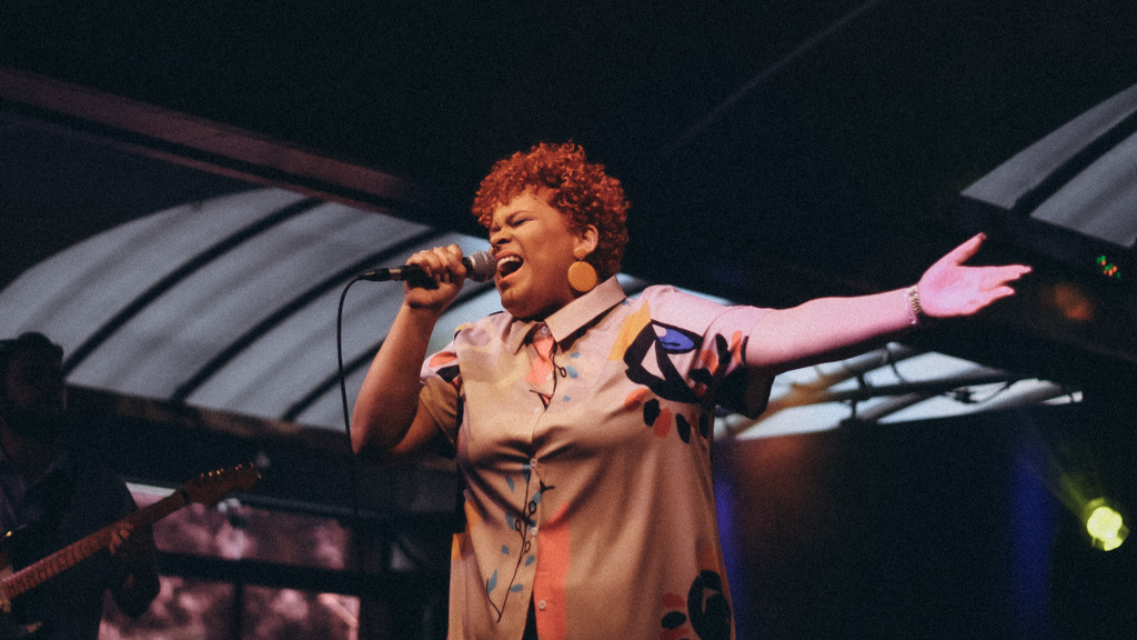Cantora Ricca Luz — Divulgação