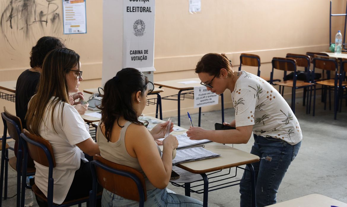 Abstenção em São Paulo chega a 22,5% no primeiro turno das eleições 2026