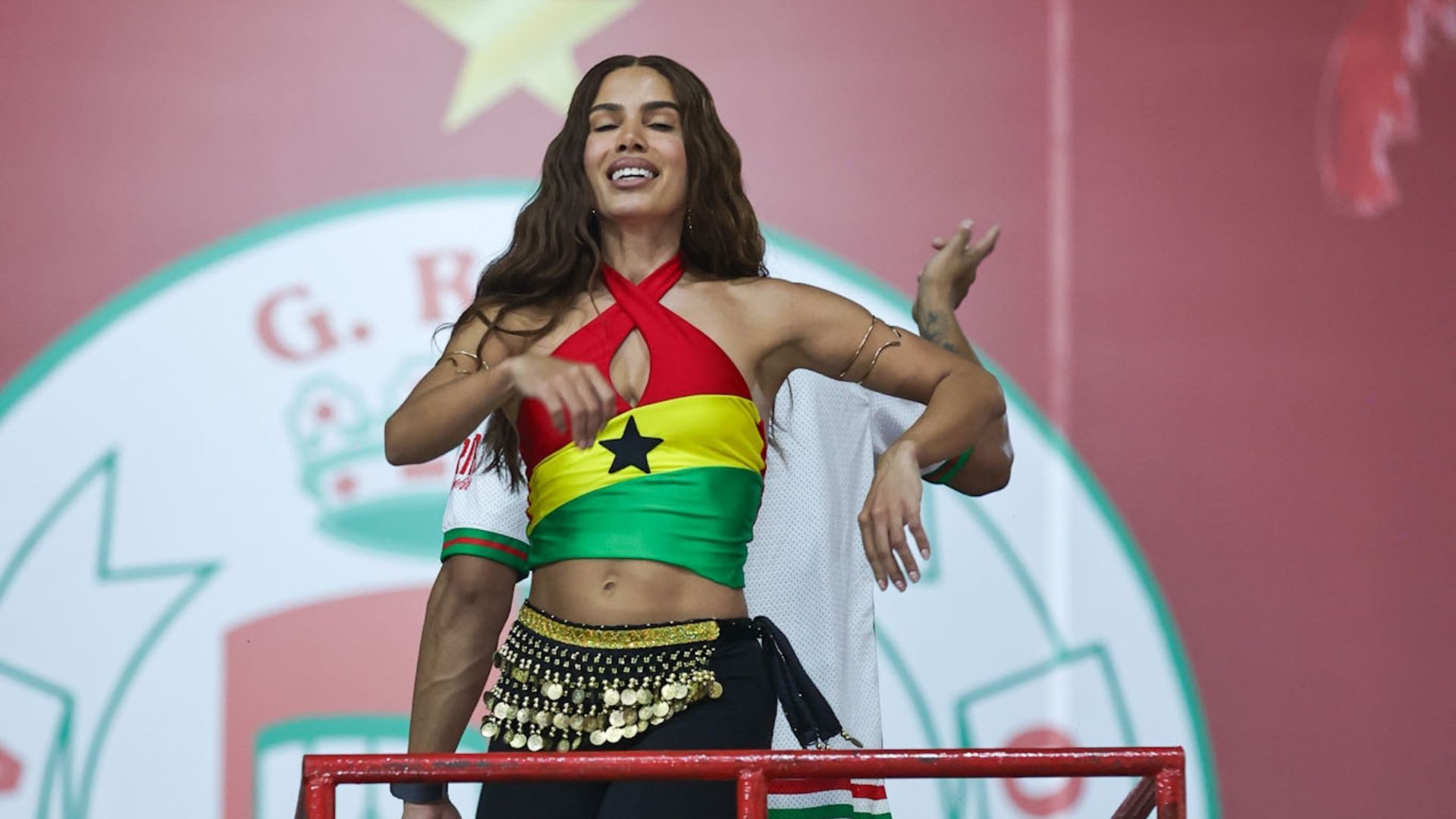 Anitta celebra vitória de Lula, mas lamenta polarização: 'Brasil não vence'