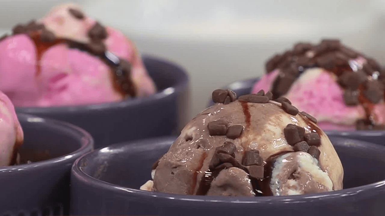 Bolo de xícara com sorvete | Band Receitas
