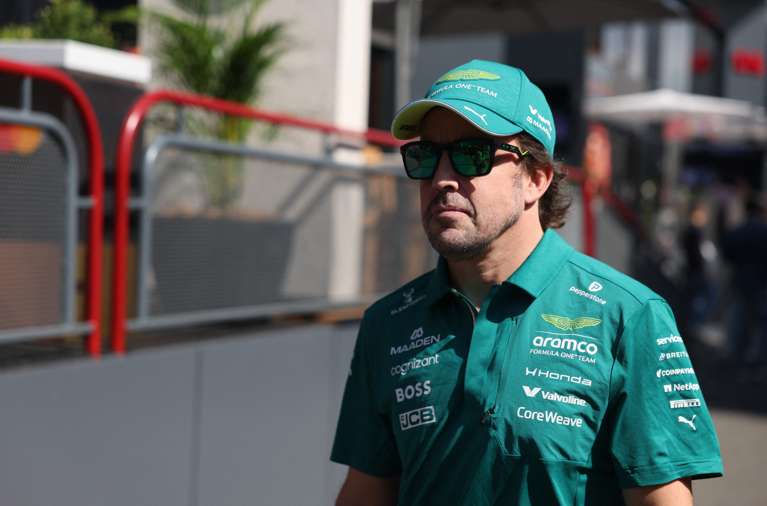 Alonso prepara volta ao Dakar com Aston Martin de Call of Duty; entenda