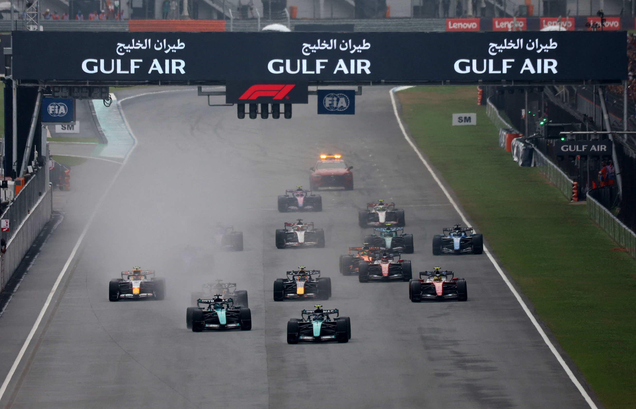 F1: FIA explica demora na largada do GP do Bahrein após problemas