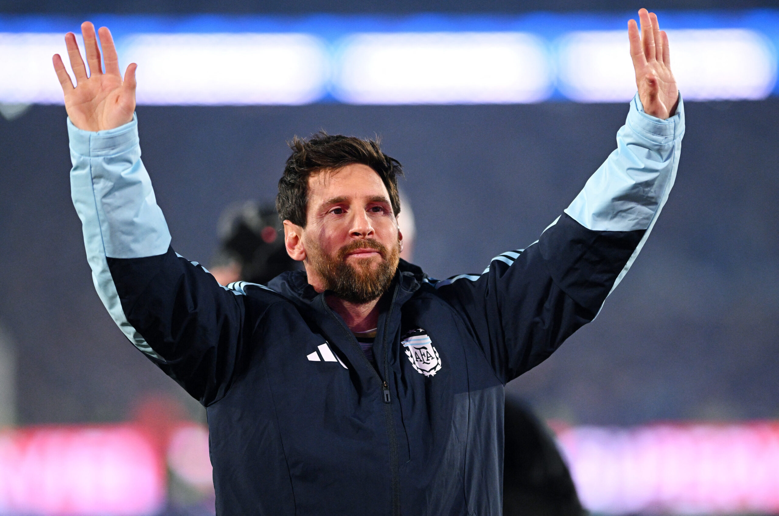 Técnico do Benim reclama de tratamento na despedida de Messi