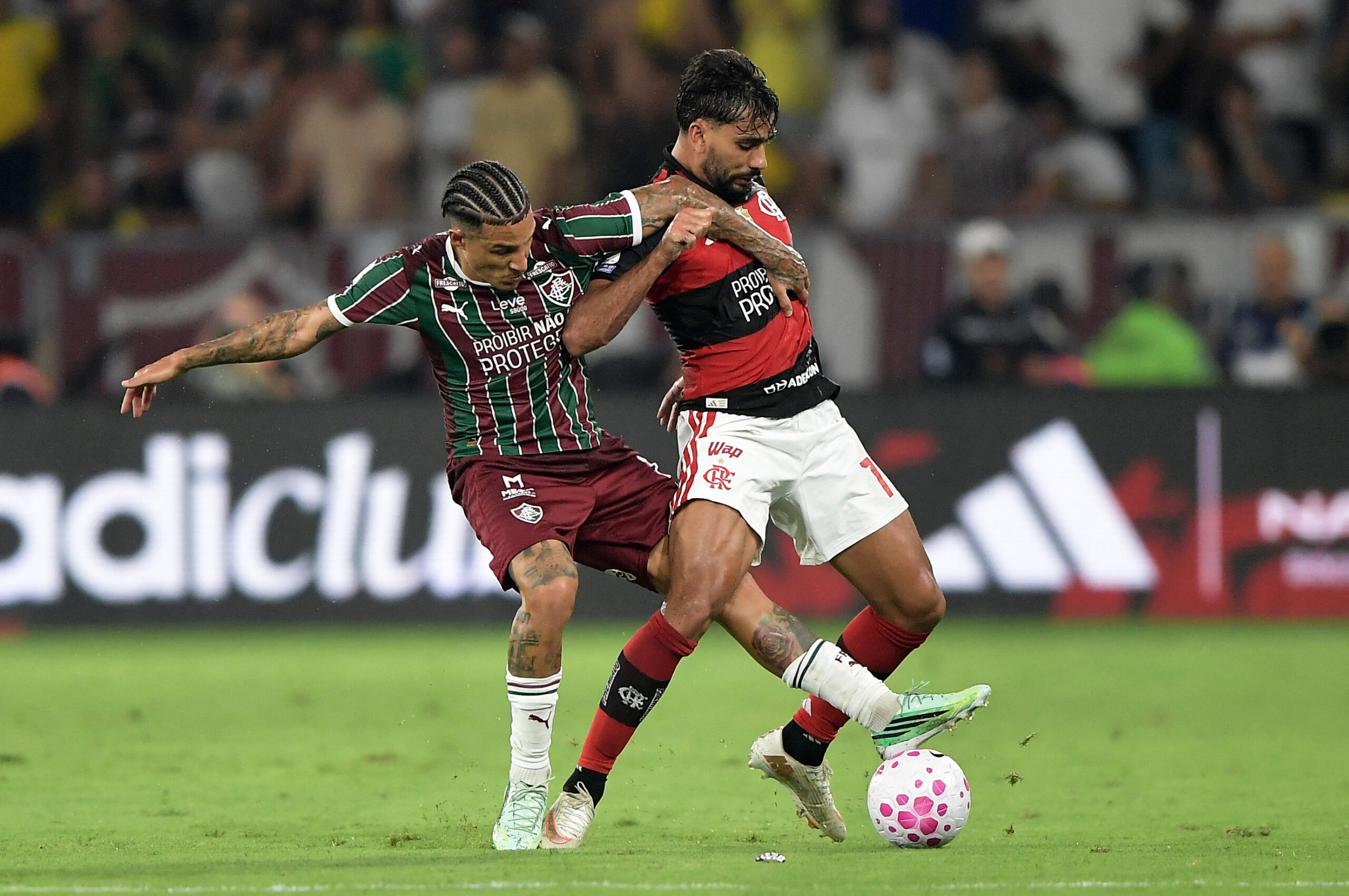 Craque Neto detona arbitragem do Fla-Flu: 'Tudo pró Flamengo'