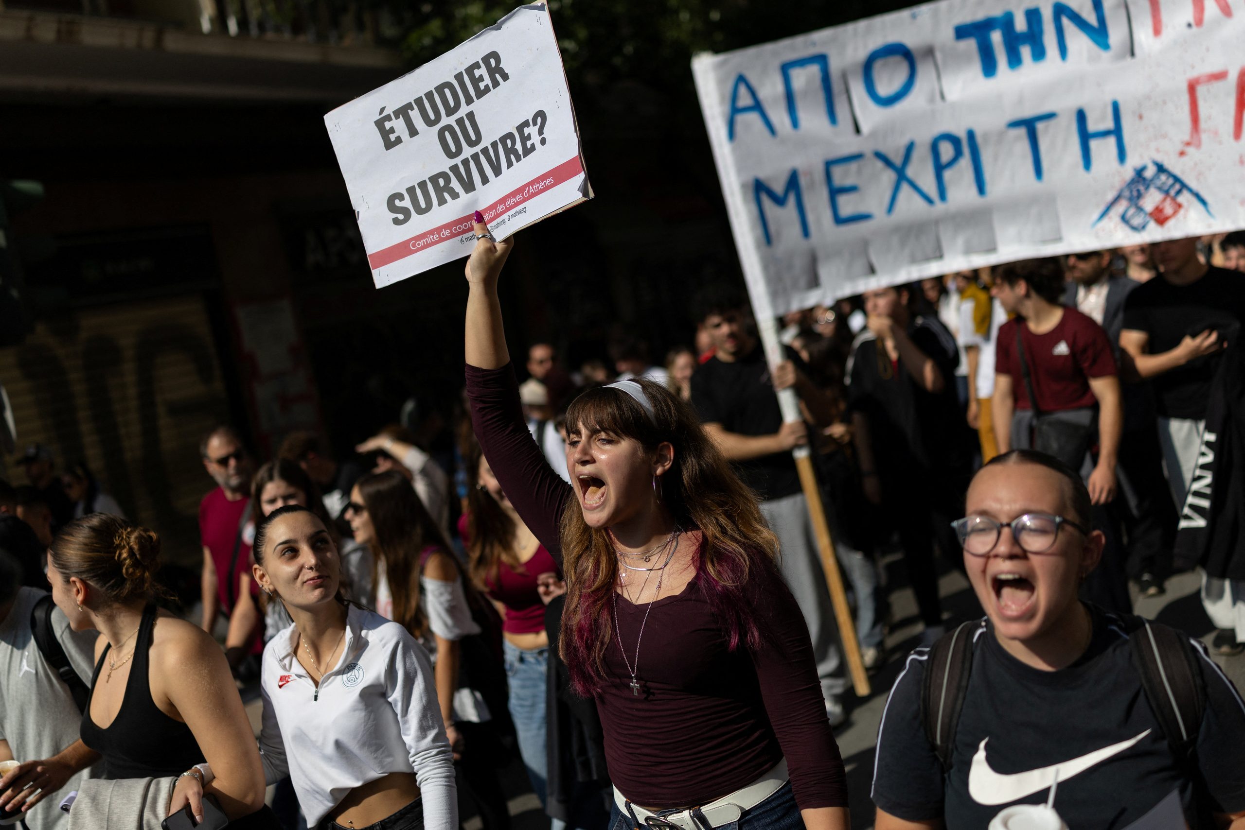 Protestos na Grécia pedem mais moradias estudantis e investimento em educação