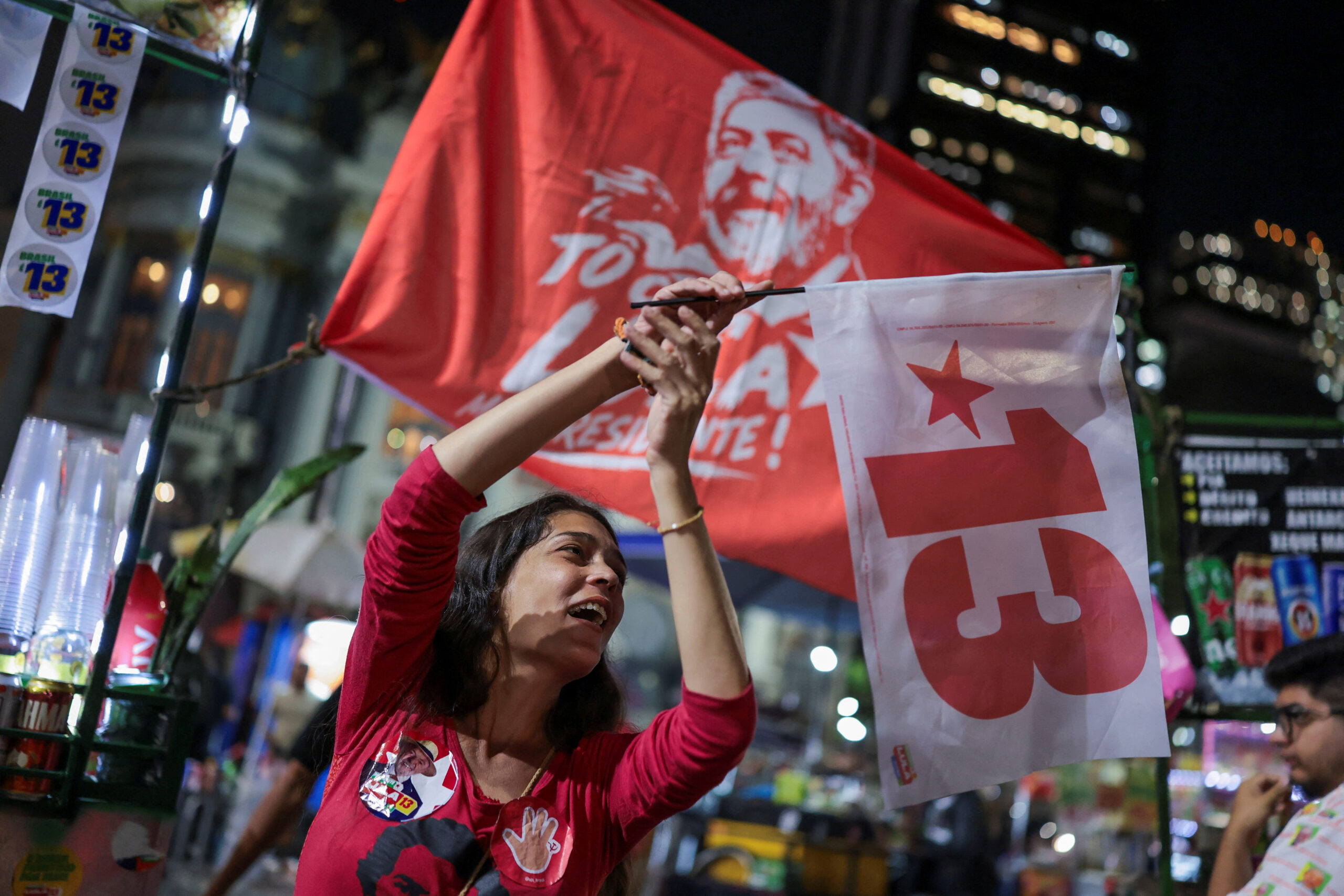 Empregador não pode "demitir petista" ou recusar clientes por orientação política; entenda