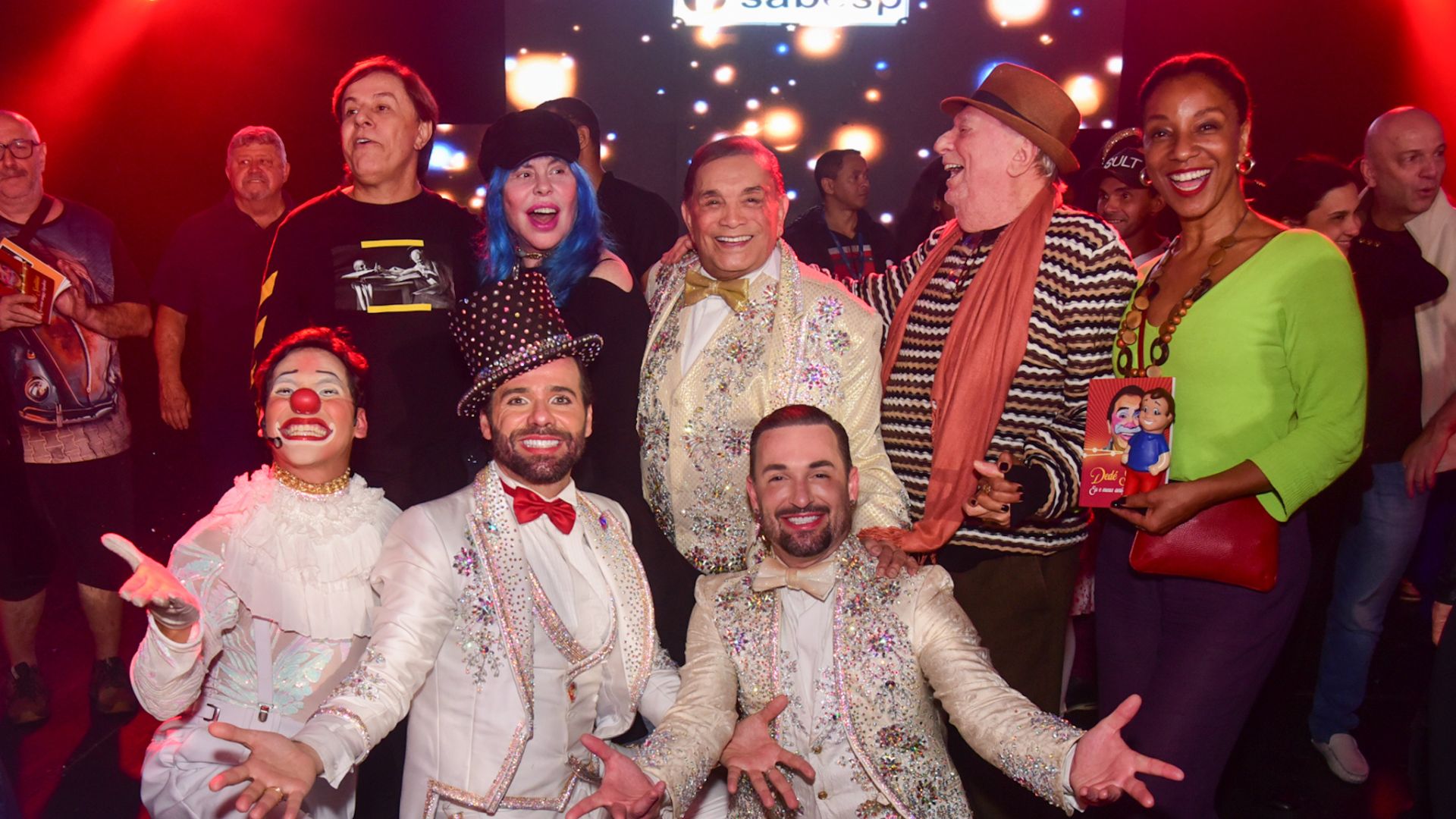 Dedé Santana comemora 90 anos pela 3ª vez em circo com famosos