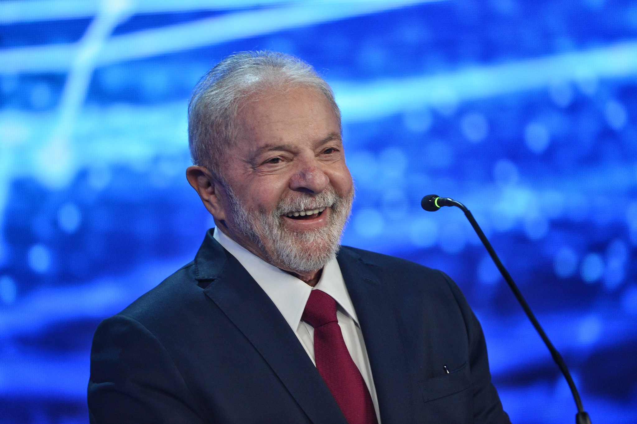 Lula confirma presença no debate da Band neste domingo (18)