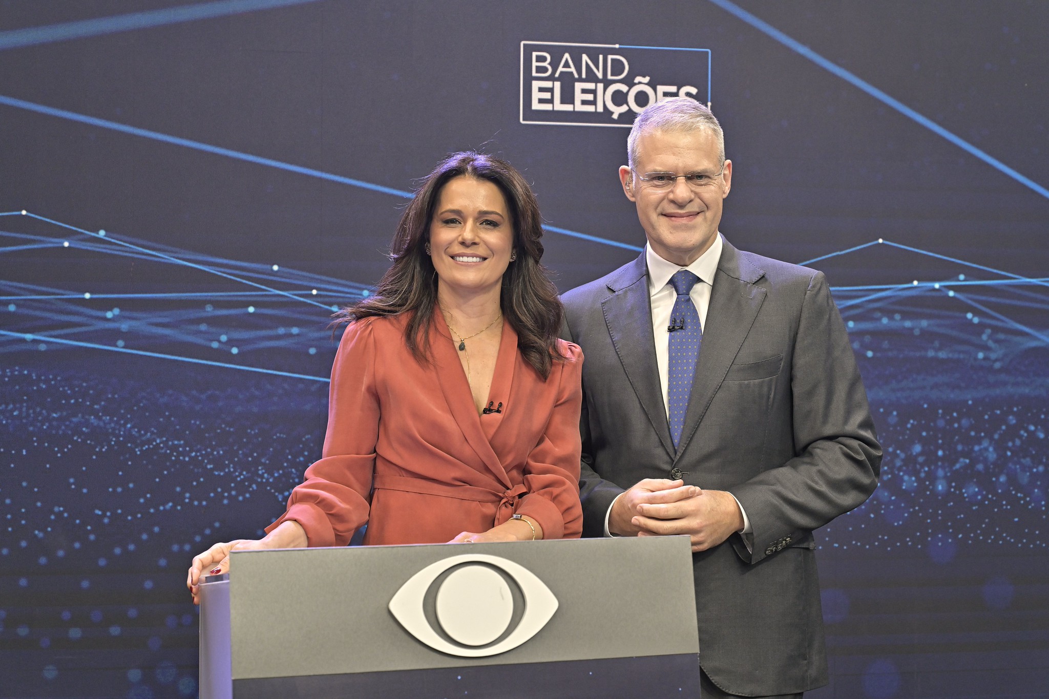 Band faz ajustes e ensaios antes do debate deste domingo: 'Tudo pronto'