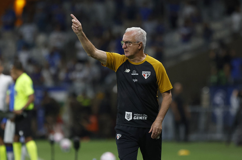 São Paulo deve ter volta de Lucas na próxima rodada, diz Dorival