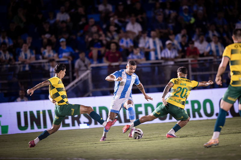 Londrina vence Cuiabá por 1 a 0 em jogo da Série B