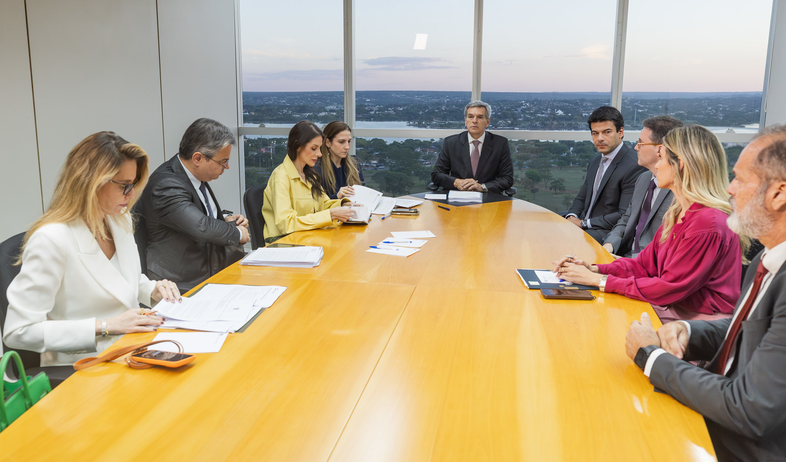 TSE reúne Meta e equipes de candidatos em meio à suspeita de favorecimento
