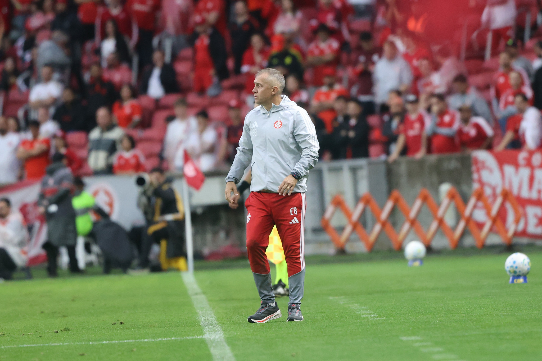 Eduardo Baptista destaca garra do Inter e exalta joia após vitória