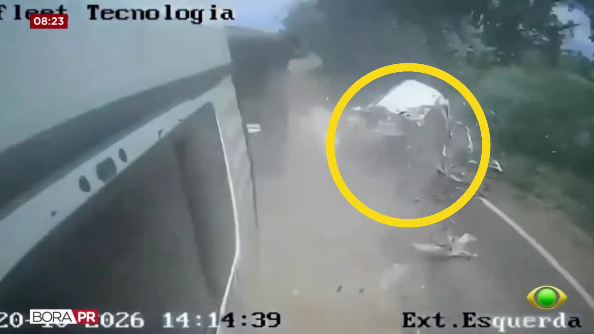 Câmera de bitrem flagra colisão fatal na PR-218, em Arapongas