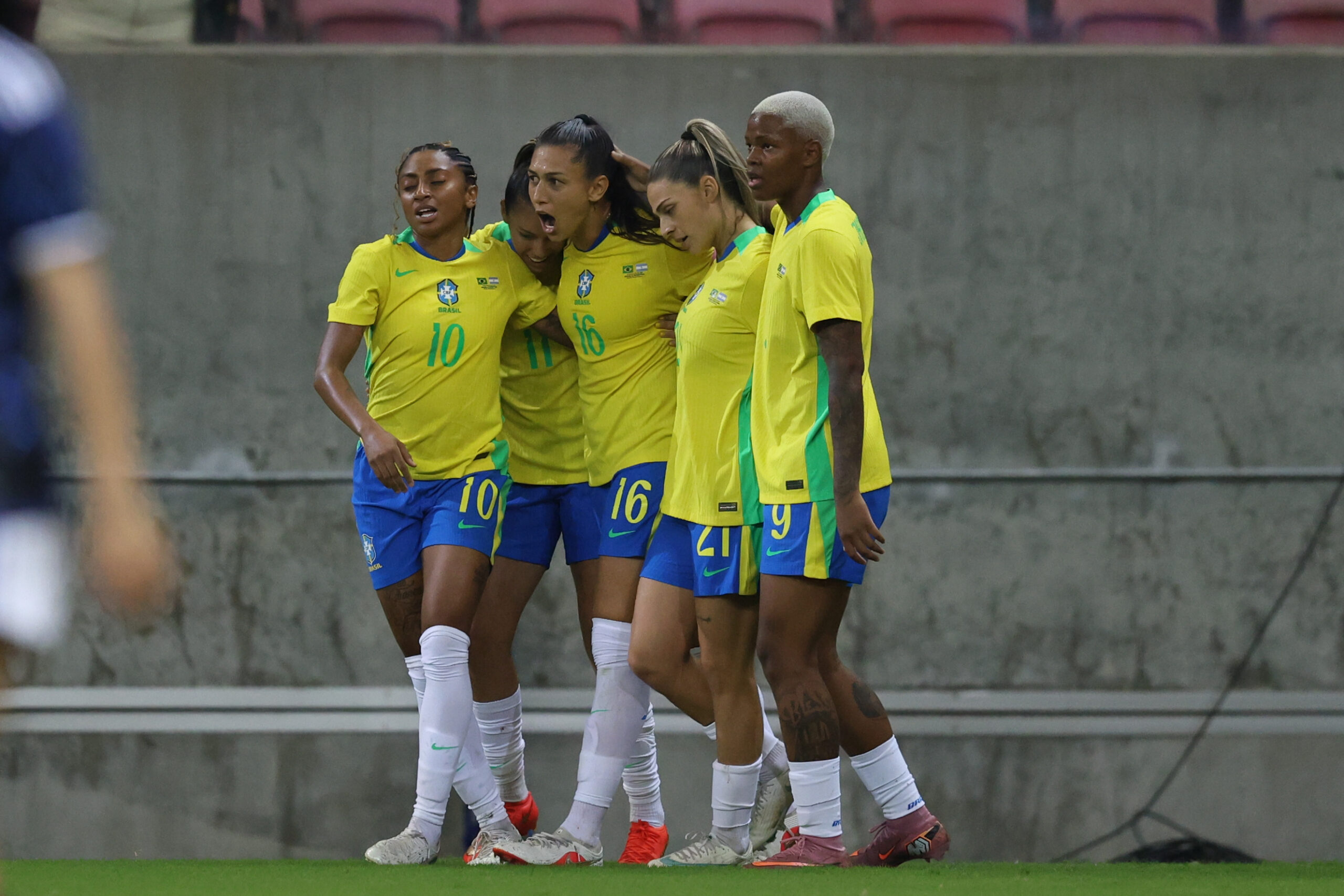 Seleção Feminina abre vantagem, mas fica no empate com a Argentina