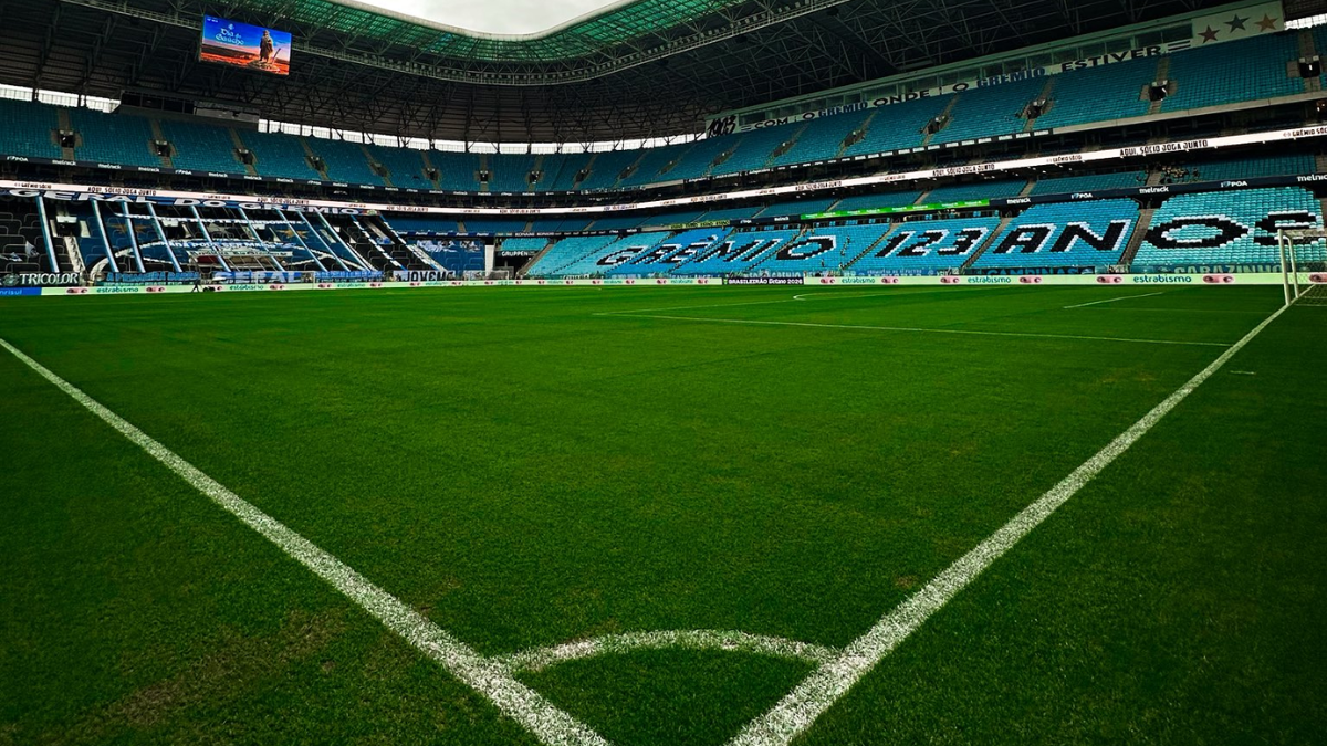 Grêmio encara Cruzeiro e tenta sair do Z4; ouça ao vivo na RB