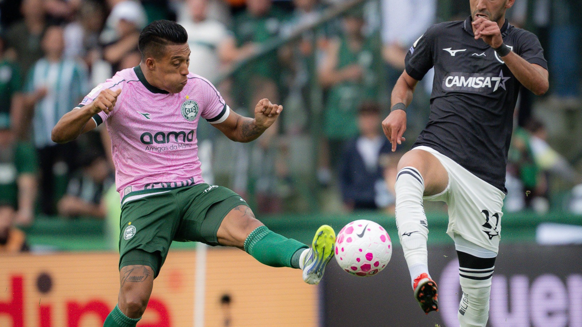 Coritiba chega a cinco jogos sem vencer no Brasileirão após novo empate