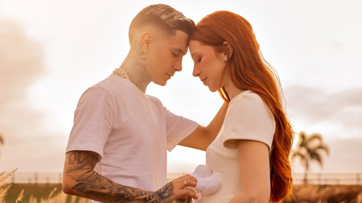 Soso Careca anuncia gravidez de 3 meses com MC Paiva; veja foto