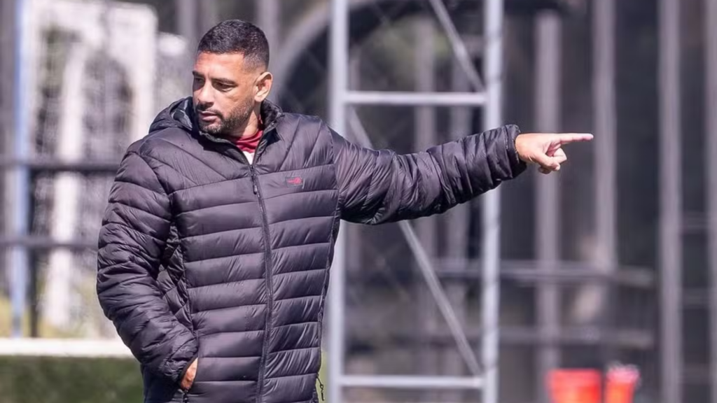 Diego Souza, técnico do Joinville I Crédito: Neto Cajaíba/JEC