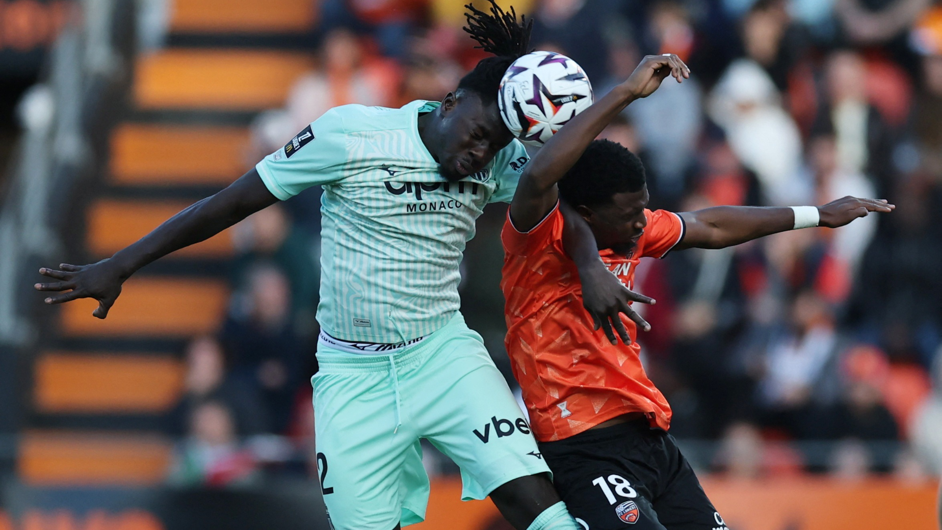 Filipe Luís perde primeiro jogo no Monaco, mas segue na briga pelo título