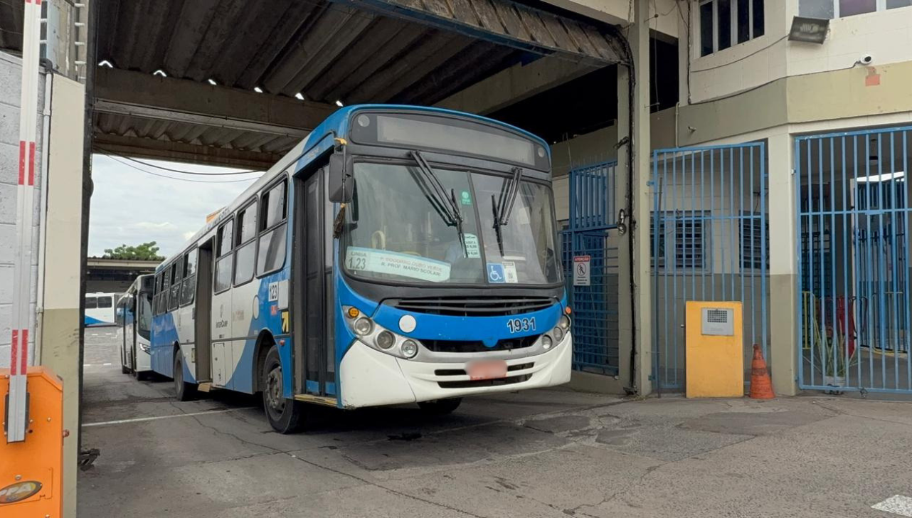 Motoristas do transporte público de Campinas realizam paralisação temporária de ônibus