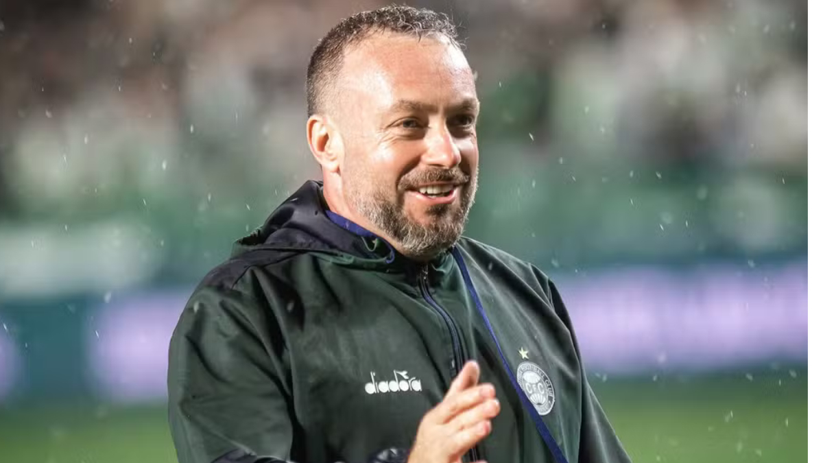 Coritiba x Vitória: onde assistir e prováveis escalações