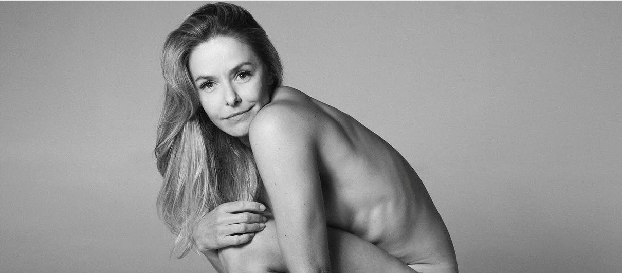 Bianca Rinaldi surpreende ao posar nua aos 52 anos: "Verdadeira"
