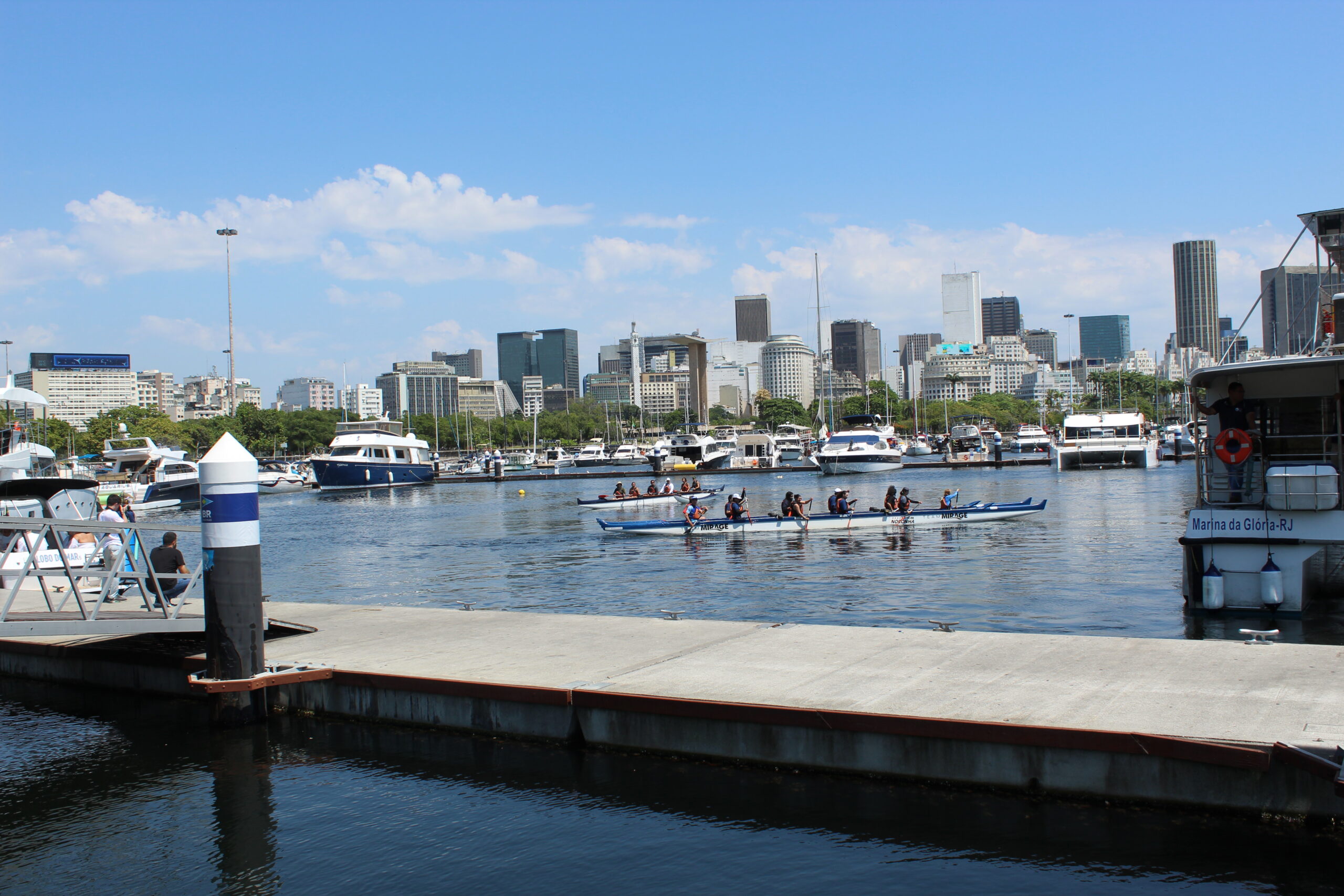 IBAM promove remada ecológica na Baía de Guanabara durante evento ambiental