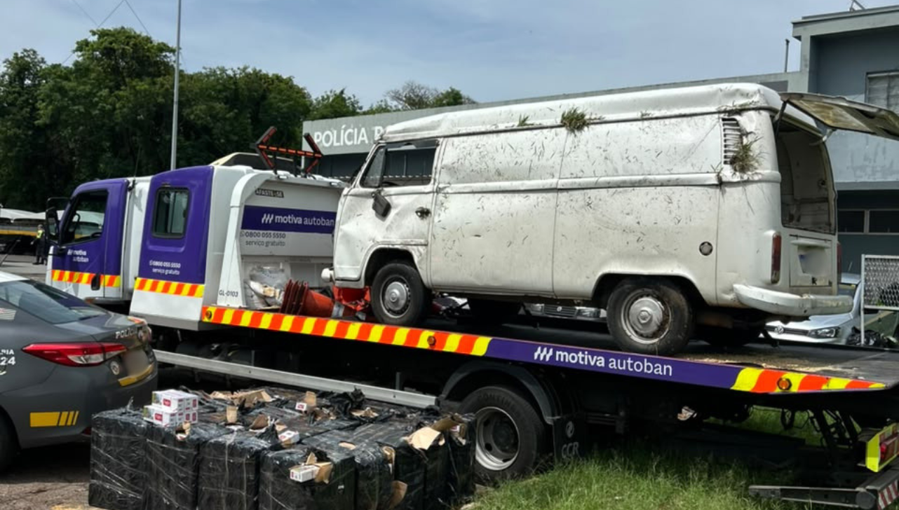 PMRv apreende R$ 300 mil em cigarros em Kombi na Rodovia dos Bandeirantes