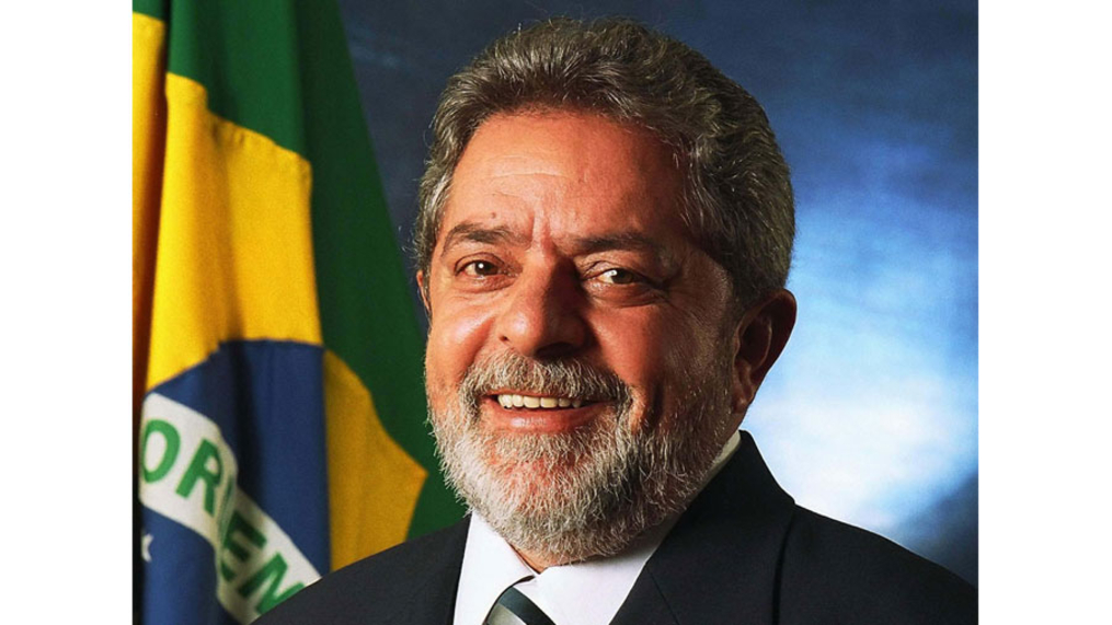 Lula em seu retrato oficial como presidente em 2003