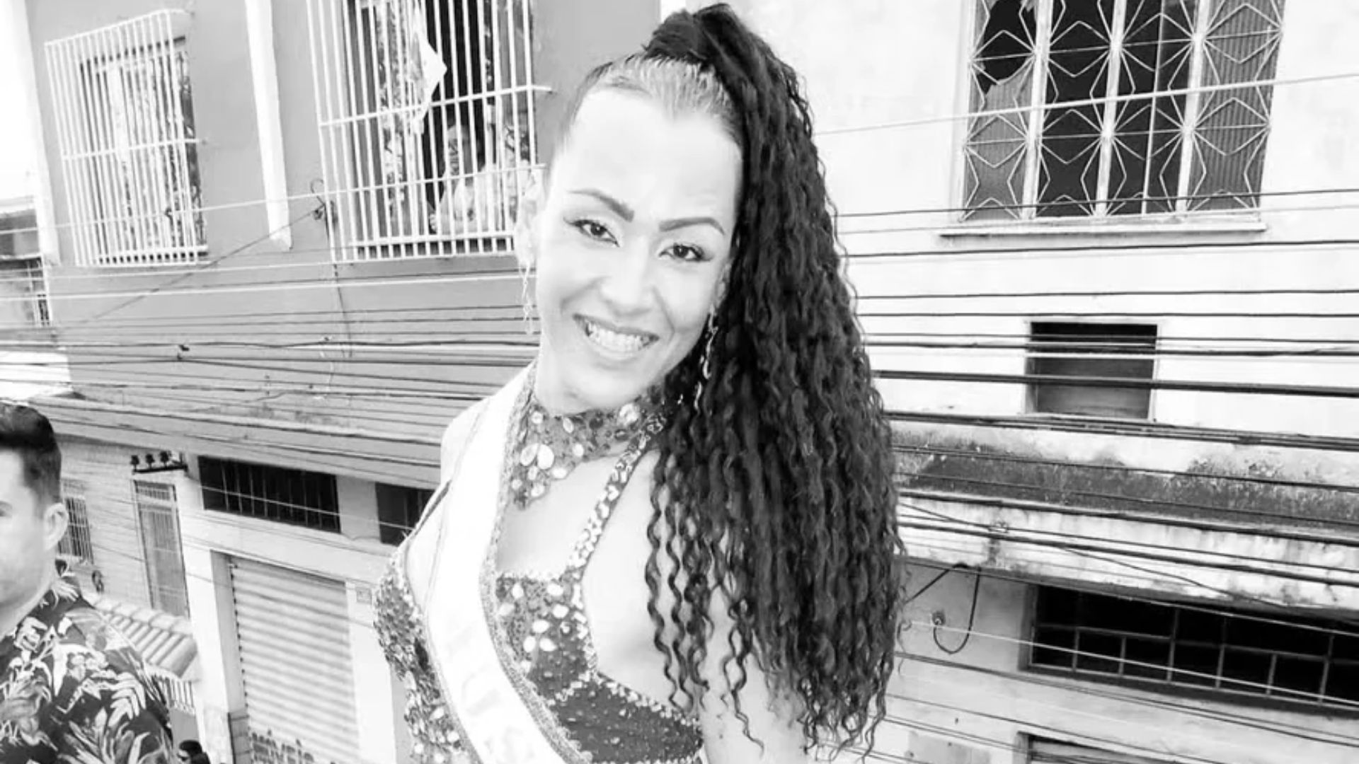Quem era Julyana Barbosa, Mulher Banana, que morreu no RJ?