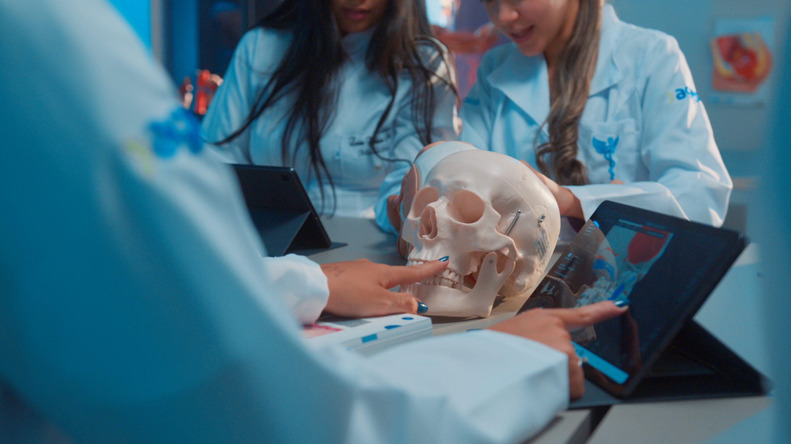 Inspirali e Einstein firmam acordo para fortalecer a educação médica