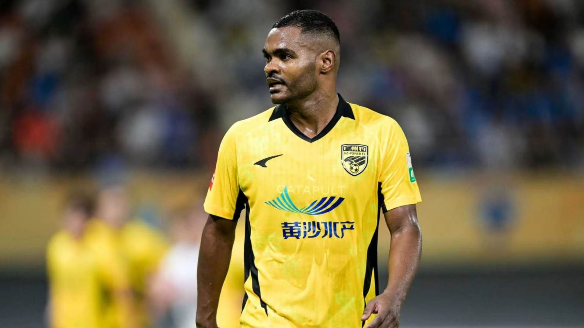 Ex-Athletico, Nikão vive boa fase na China e mira título após acesso