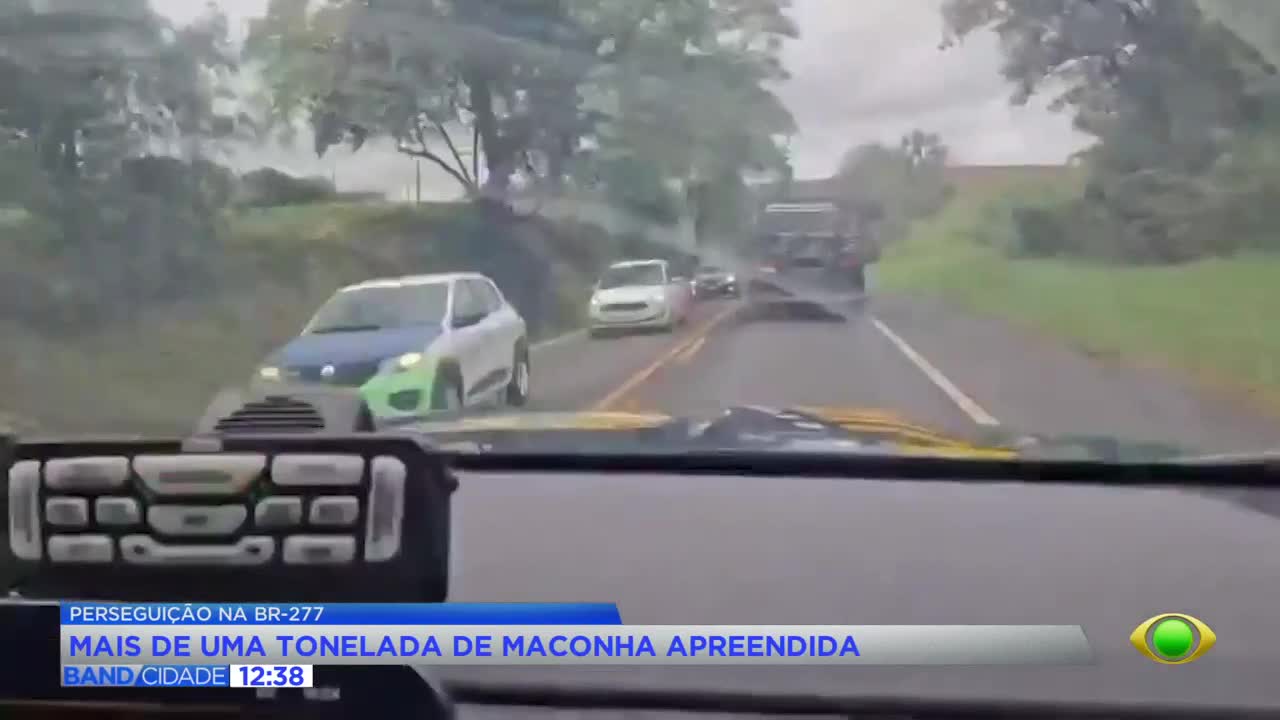 Caminhão com mais de uma tonelada de maconha é flagrado no PR
