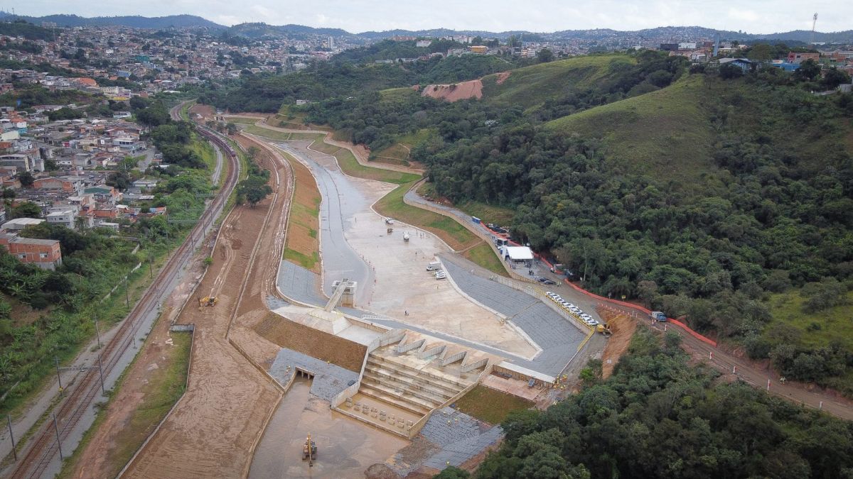 Com R$ 960 mi investidos, SP avança em obras de piscinões contra enchentes