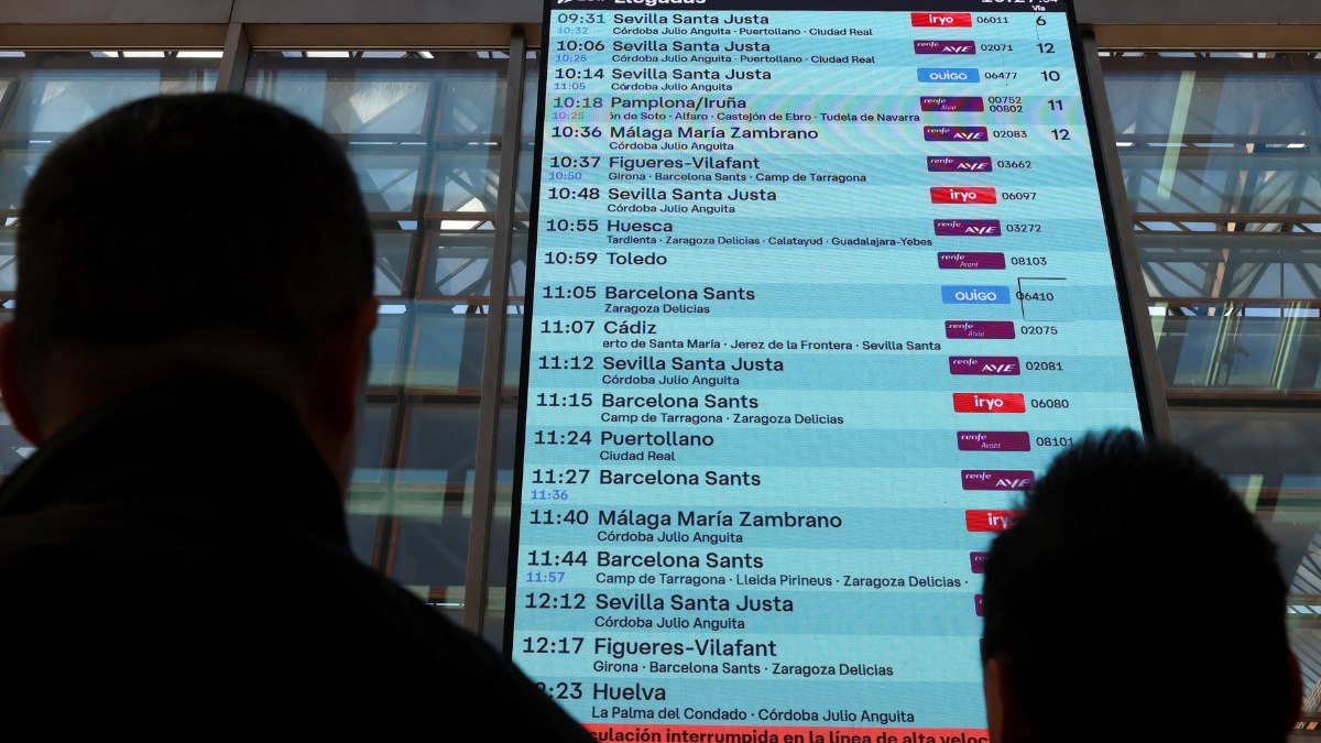 Colisão entre trens de alta velocidade deixa ao menos 30 mortos na Espanha